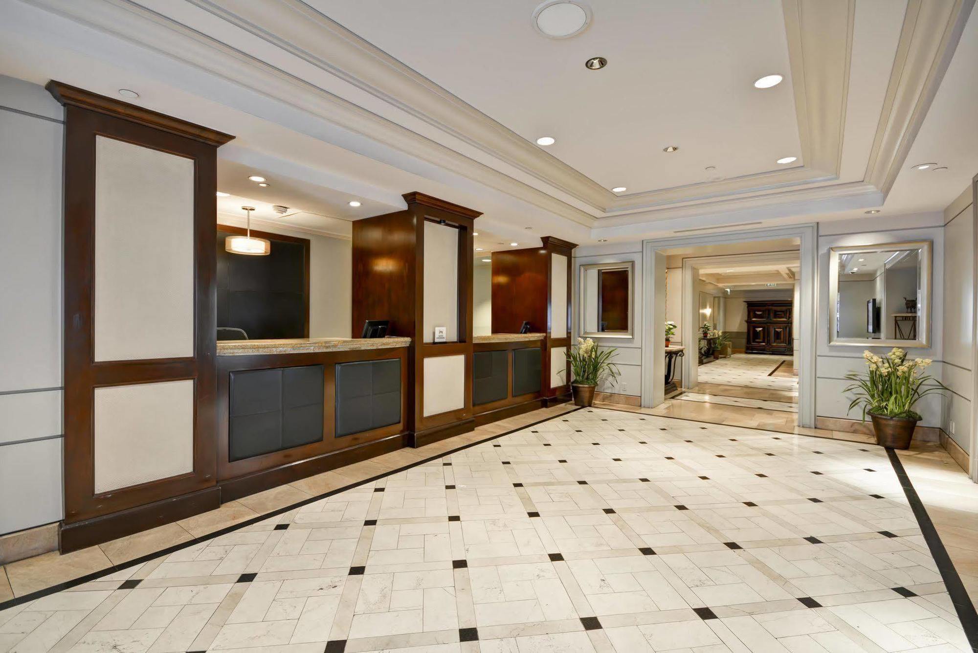 Courtyard Irvine John Wayne Airport/Orange County Hotel Exterior foto